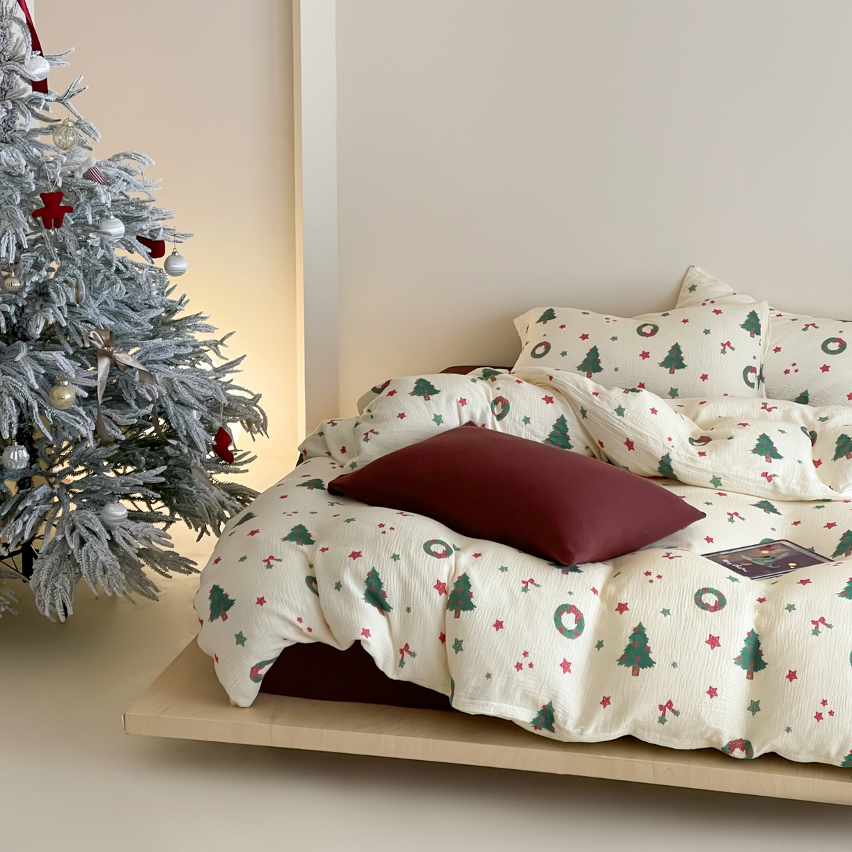 91家纺网 家纺一手货源 找家纺 （总）山舍家居 2025新款全棉双层皱皱纱圣诞特款四件套-圣诞系列