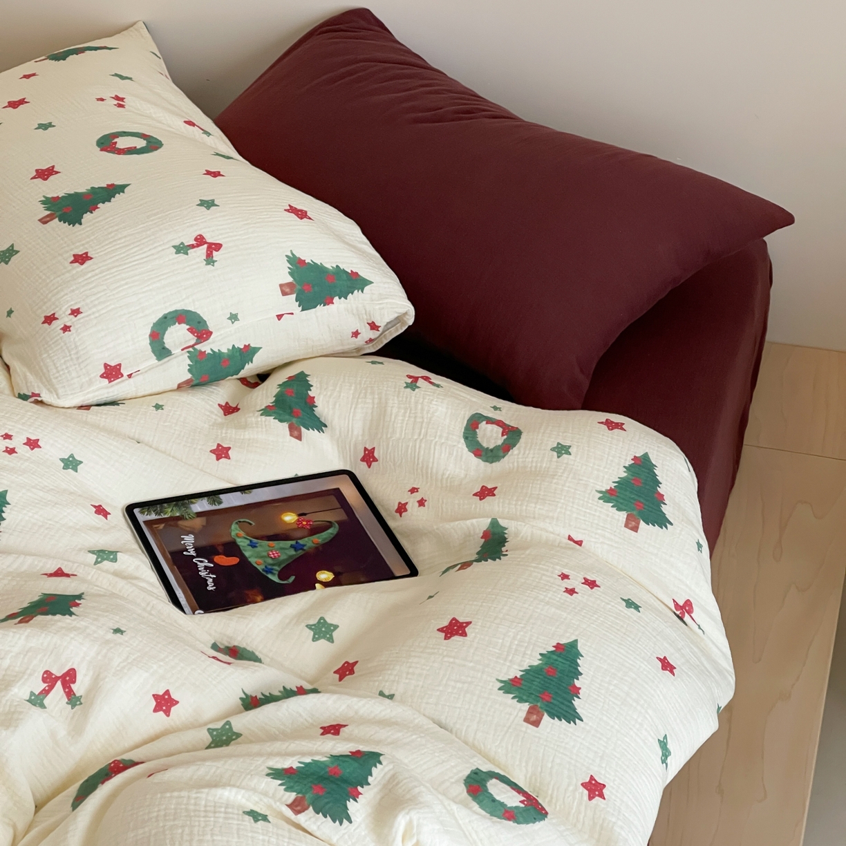 91家纺网 家纺一手货源 找家纺 （总）山舍家居 2025新款全棉双层皱皱纱圣诞特款四件套-圣诞系列