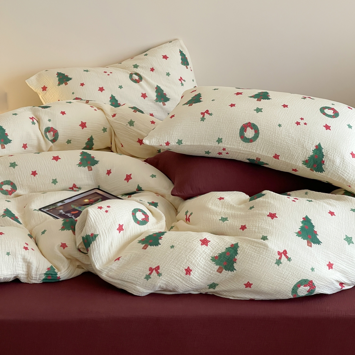 91家纺网 家纺一手货源 找家纺 （总）山舍家居 2025新款全棉双层皱皱纱圣诞特款四件套-圣诞系列