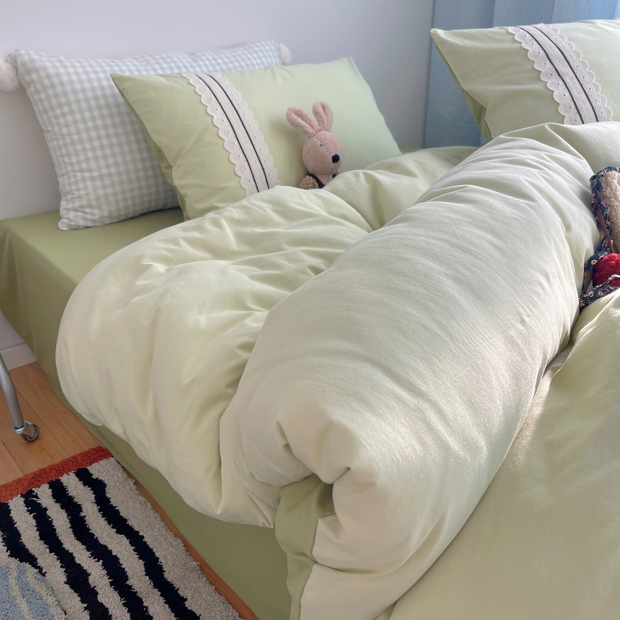 91家纺网 家纺一手货源 找家纺 三朵家纺 2026新款ins风全棉纯棉水洗棉少女系四件套-玛卡龙系列 马卡龙-粉绿