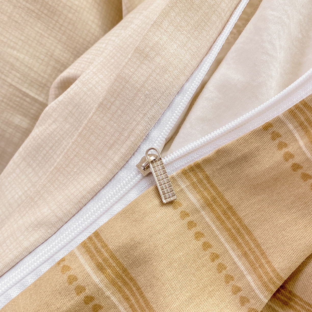 91家纺网 家纺一手货源 找家纺 红日子纺织品 2026新款12868全棉纯棉印花被套单被套被套单件（提供检测报告） 迷你爱心