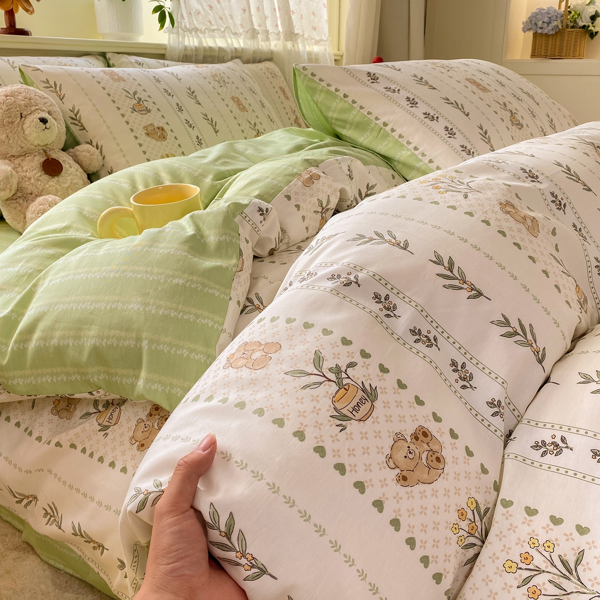 91家纺网 家纺一手货源 找家纺 红日子纺织品 2026新款12868全棉纯棉印花被套单被套被套单件（提供检测报告） 小熊慕斯