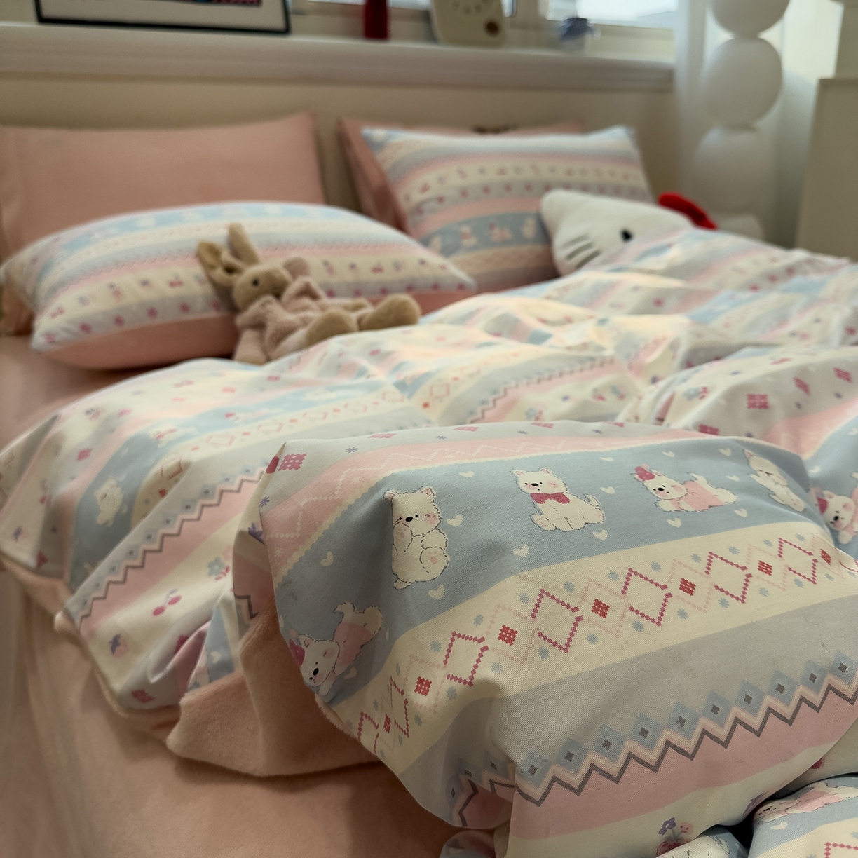 91家纺网 家纺一手货源 找家纺 呗旺鹿 2025新款A版全棉B版牛奶绒四件套 小狗笔记