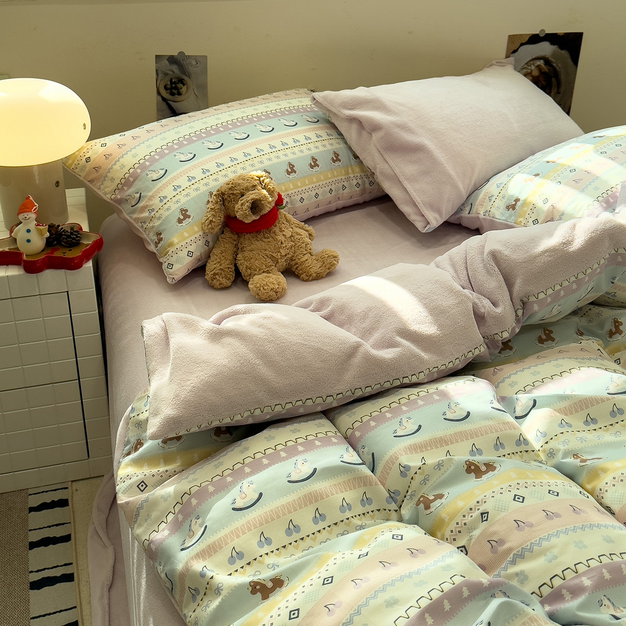 91家纺网 家纺一手货源 找家纺 呗旺鹿 2025新款A版全棉B版牛奶绒四件套 糖果小马