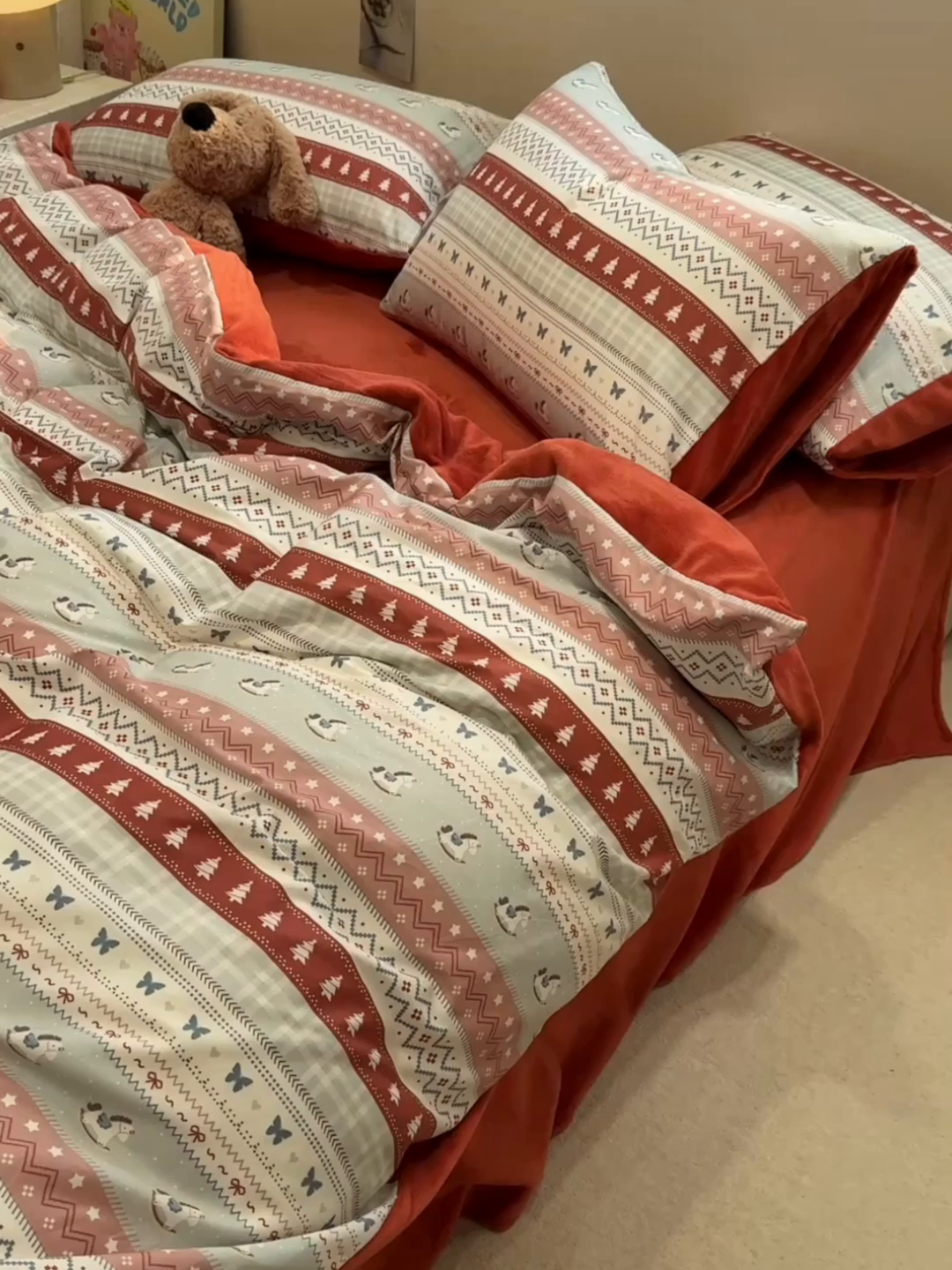 91家纺网 家纺一手货源 找家纺 （总）呗旺鹿 2025新款A版全棉B版牛奶绒四件套