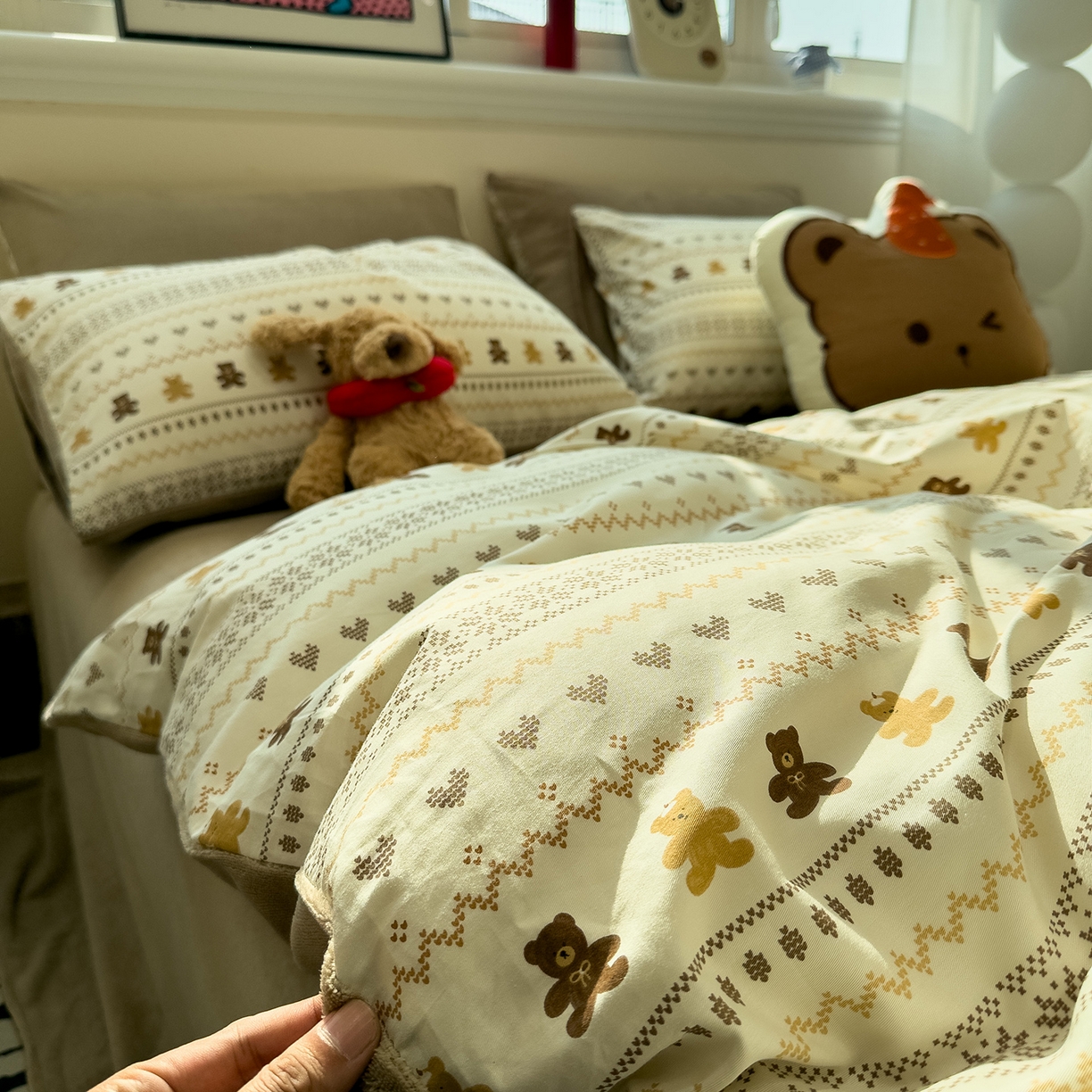 91家纺网 家纺一手货源 找家纺 呗旺鹿 2025新款A版全棉B版牛奶绒四件套 费尔岛小熊