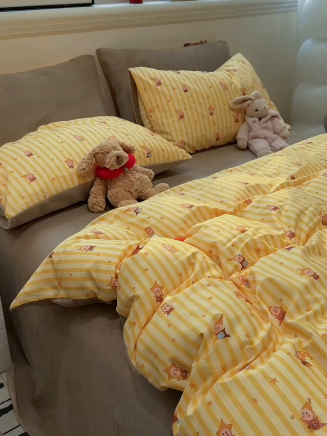91家纺网 家纺一手货源 找家纺 呗旺鹿 2025新款A版全棉B版牛奶绒四件套 萌星