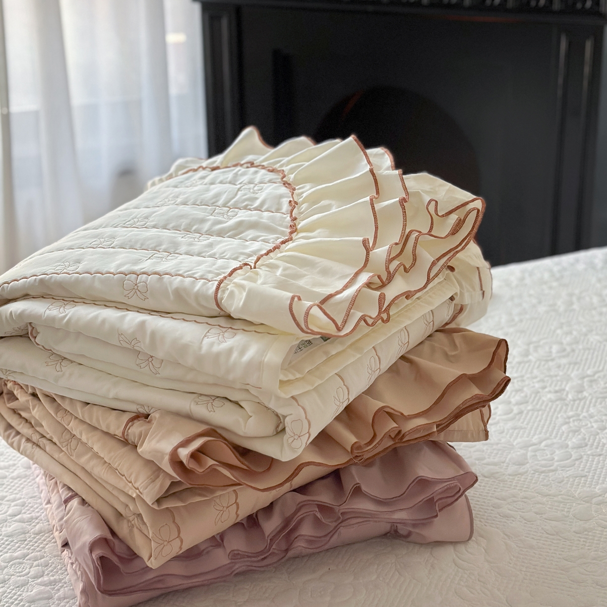 91家纺网 家纺一手货源 找家纺 琳可家居 2026新款60S长绒棉花边床盖A类双面全棉高温水洗-蝶恋系列 组合