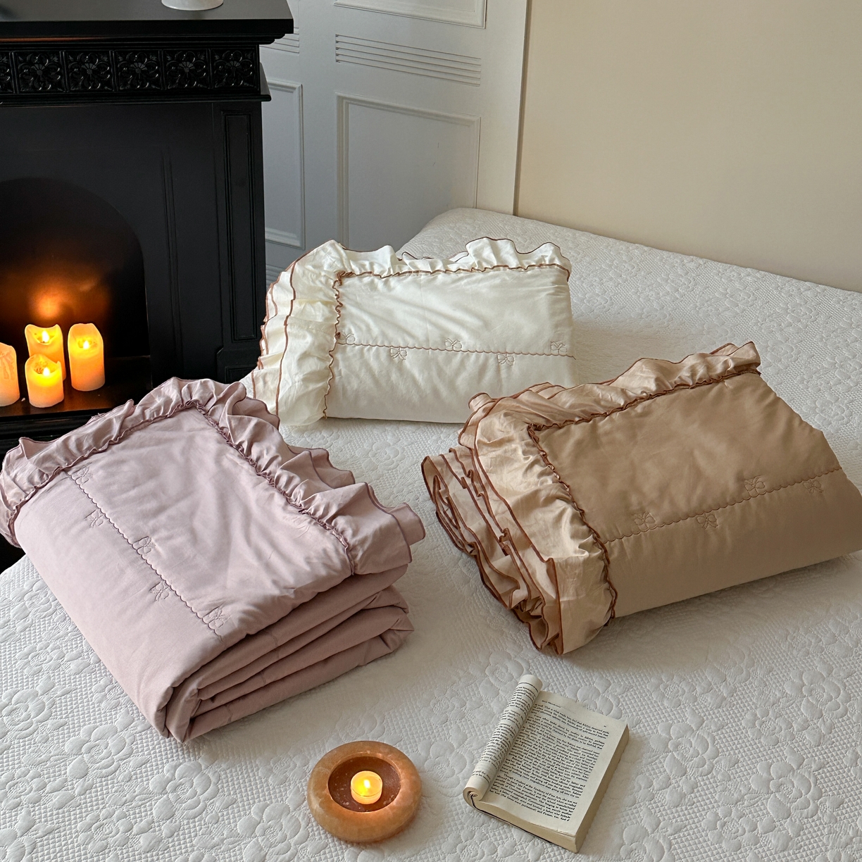 91家纺网 家纺一手货源 找家纺 琳可家居 2026新款60S长绒棉花边床盖A类双面全棉高温水洗-蝶恋系列 组合