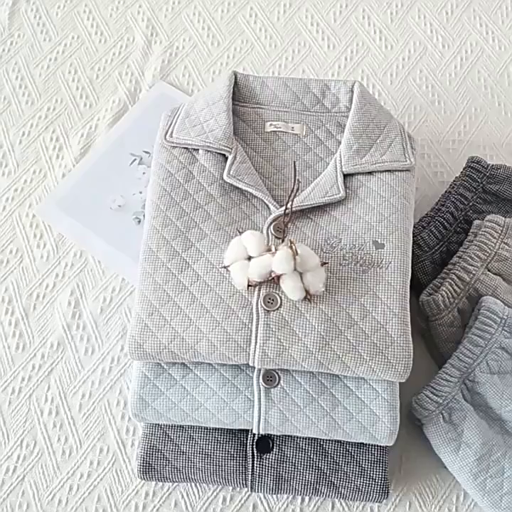 91家纺网 家纺一手货源 找家纺 （总）洛兰沙家居馆 2025新款秋冬季三层加厚空气棉男款刺绣睡衣简约长袖可外穿夹棉保暖家居服