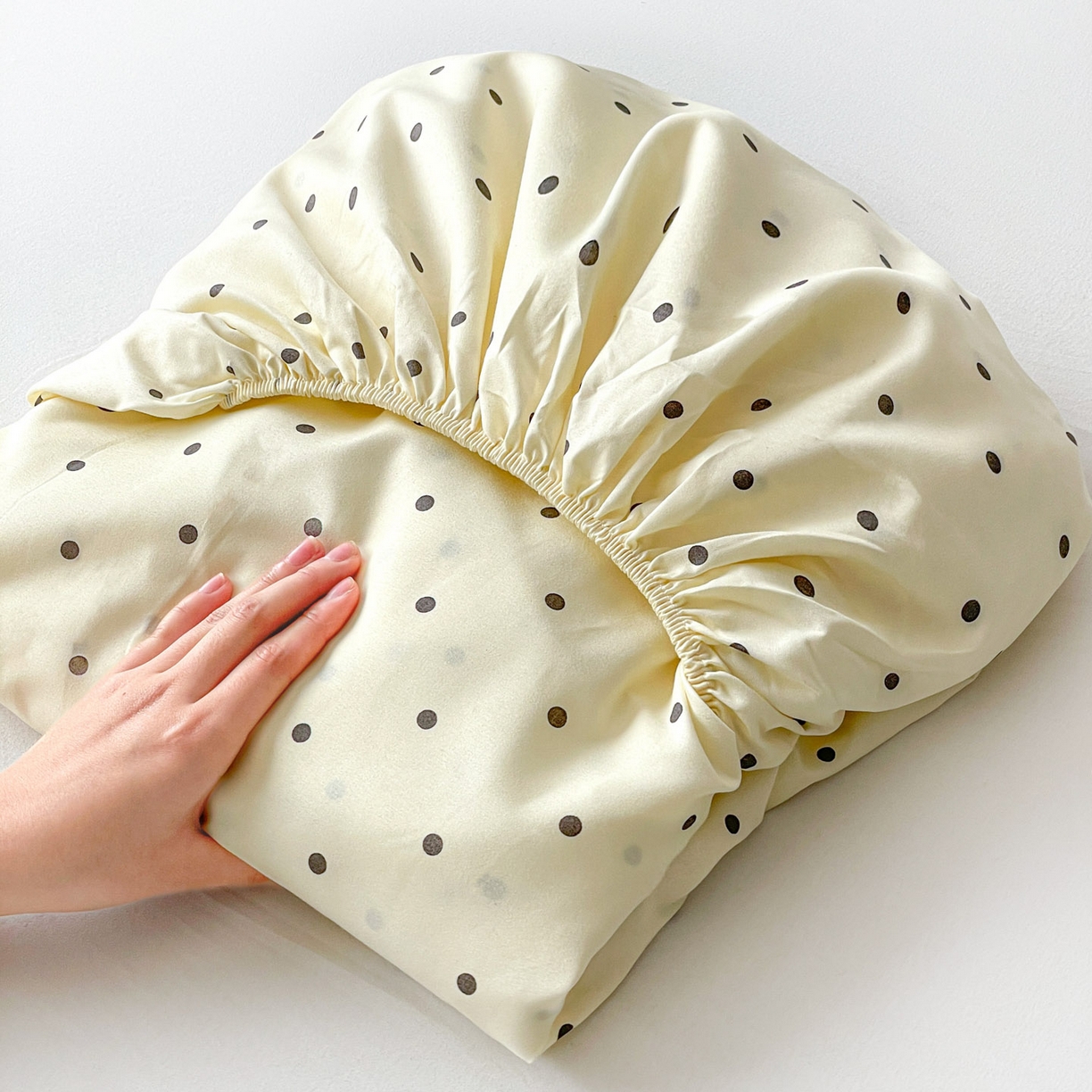 91家纺网 家纺一手货源 找家纺 楠沐家纺 2026新款无印风单层床笠床垫保护套 粉色波点