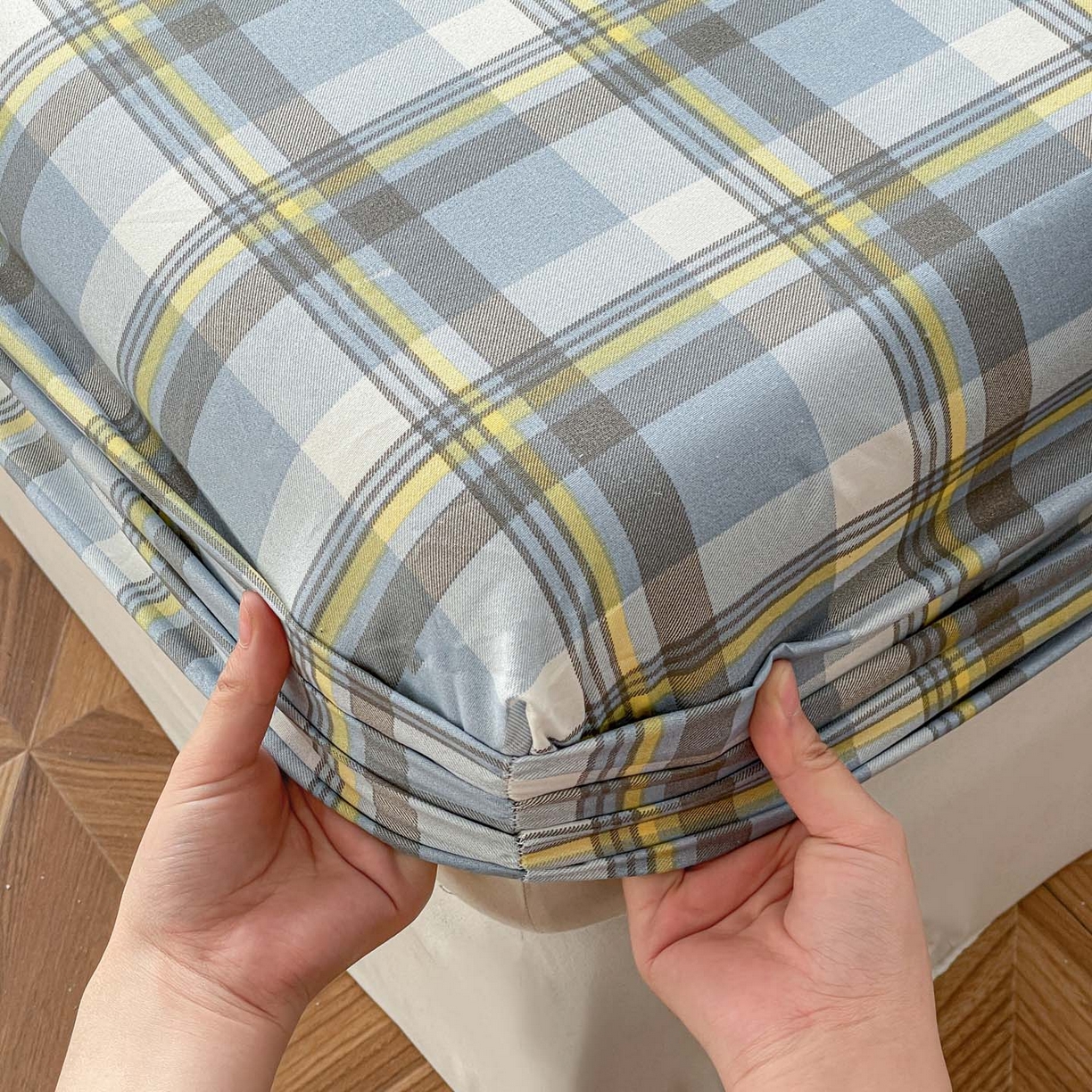 91家纺网 家纺一手货源 找家纺 楠沐家纺 2026新款无印风单层床笠床垫保护套 炫彩蓝格