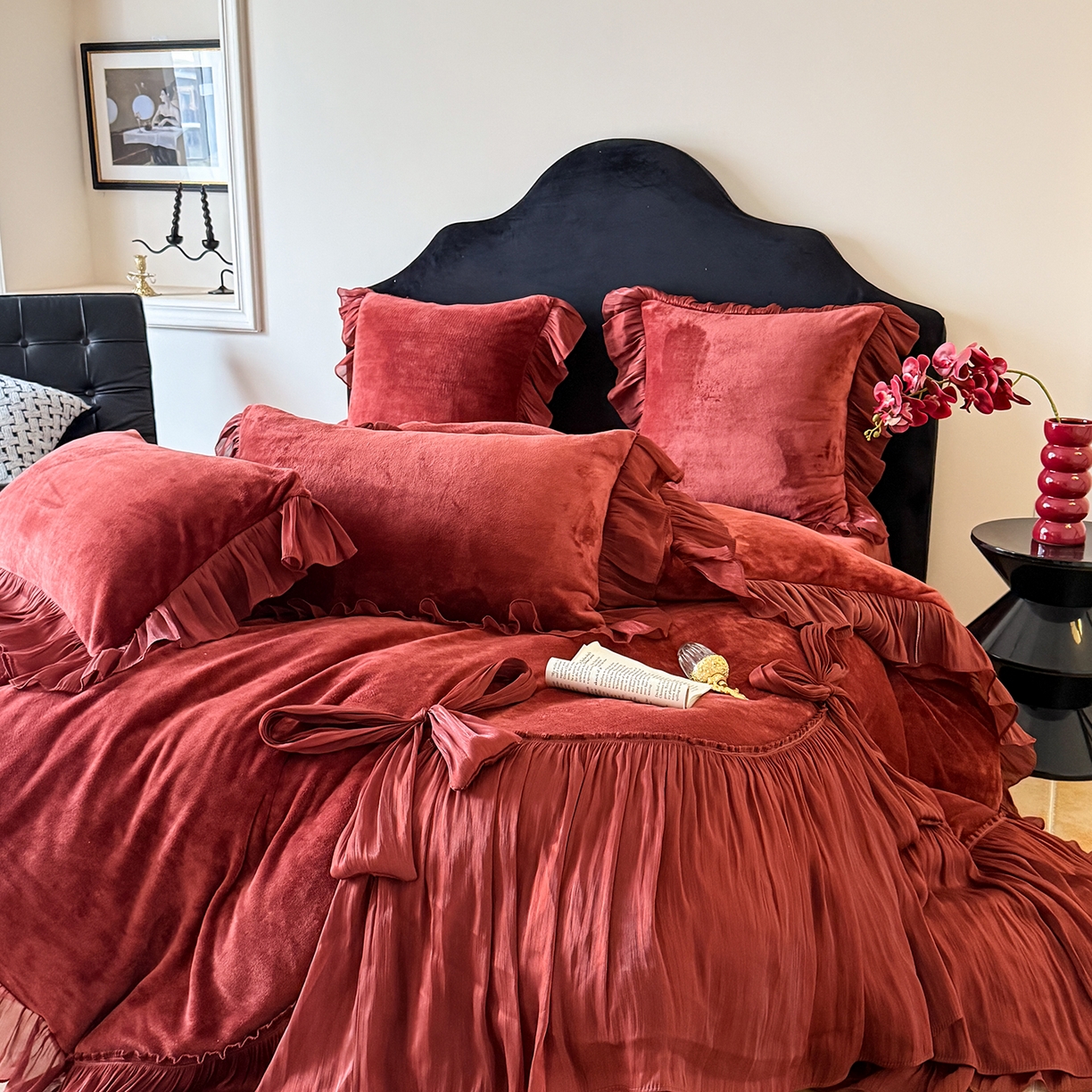 91家纺网 家纺一手货源 找家纺 吾欢心 2026秋冬新款公主风加厚高克重全消光婴儿绒四件套爱莉丝系列新年安可拉红 爱莉丝安可拉红