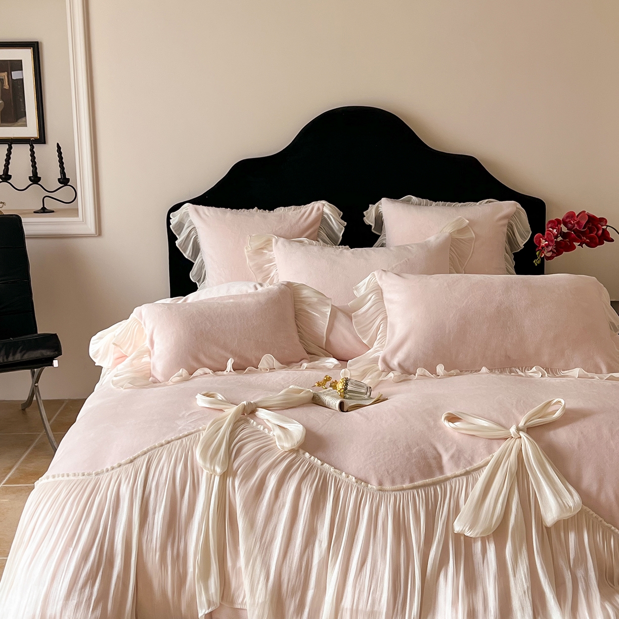 91家纺网 家纺一手货源 找家纺 （总）吾欢心 2026秋冬新款公主风加厚高克重全消光婴儿绒四件套爱莉丝系列新年安可拉红