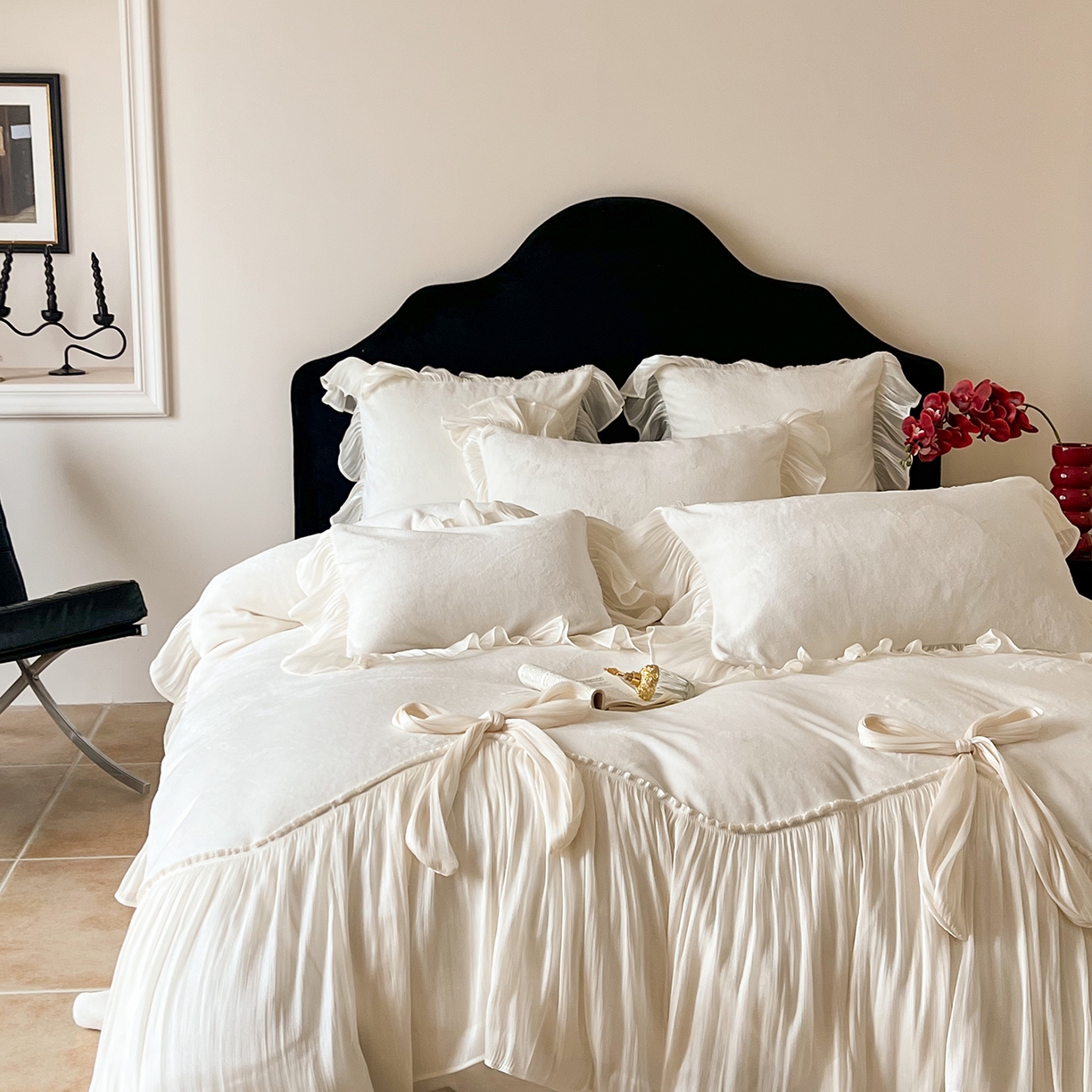 91家纺网 家纺一手货源 找家纺 吾欢心 2026秋冬新款公主风加厚高克重全消光婴儿绒四件套爱莉丝系列新年安可拉红 爱莉丝优雅白