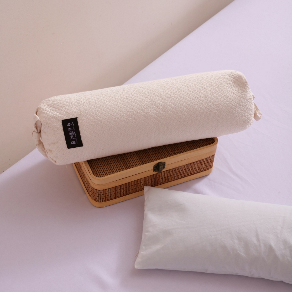 91家纺网 家纺一手货源 找家纺 （总）yyds网供 2025新款黑苦荞麦枕颈枕芯圆柱形枕头全棉麻整头荞麦壳支撑颈枕纯棉亚麻枕头枕芯