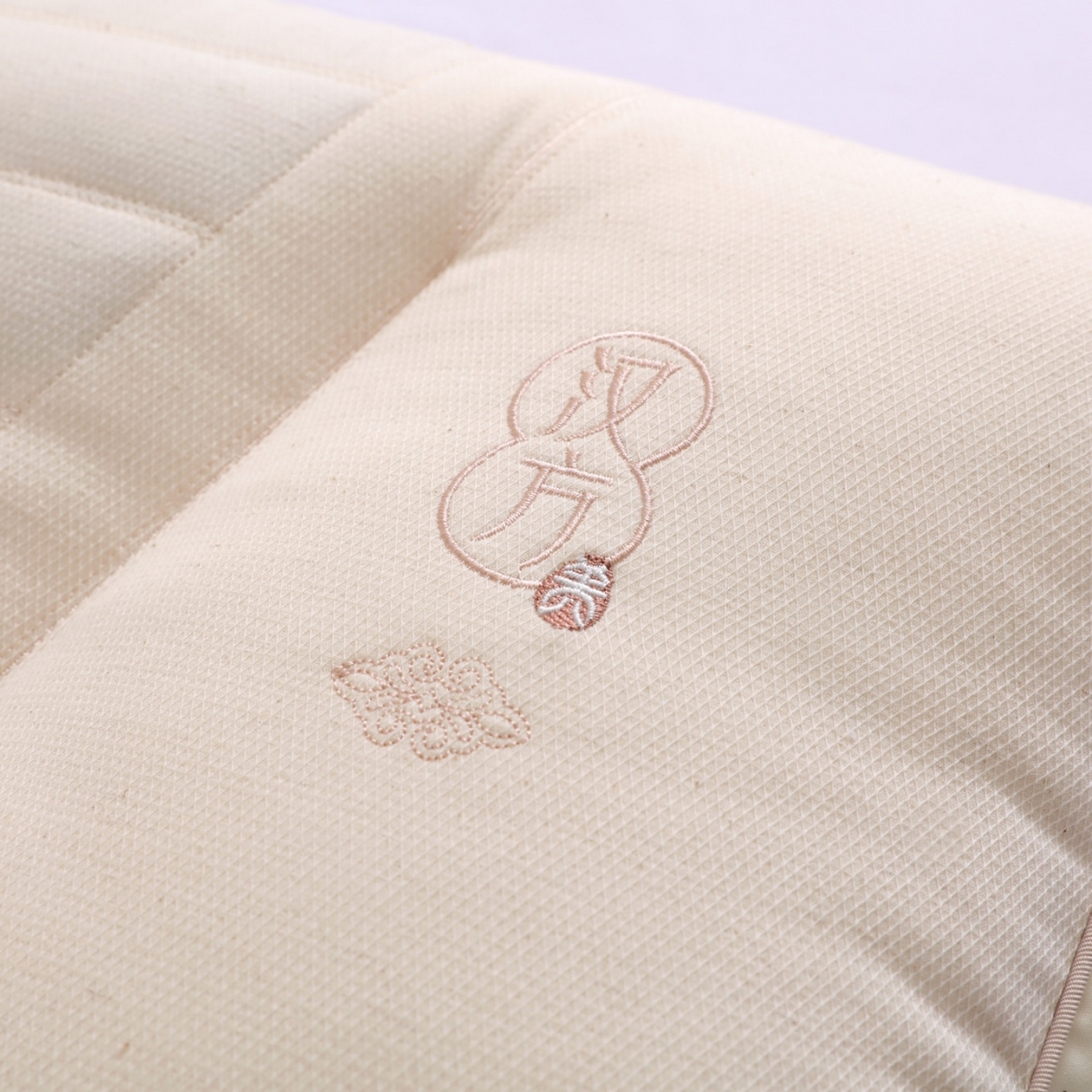 91家纺网 家纺一手货源 找家纺 （总）yyds网供 2025新款汉方眠麻枕芯决明子填充绣花枕头异形方形整头全棉纯棉亚麻定型枕枕头枕芯