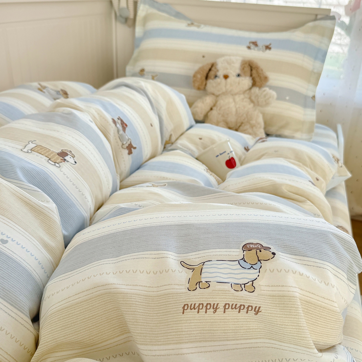 91家纺网 家纺一手货源 找家纺 尚帛 2026新款全棉品质喷气印花爆款四件套 多规格套件 单品系列-四件套学生款 奔跑小狗