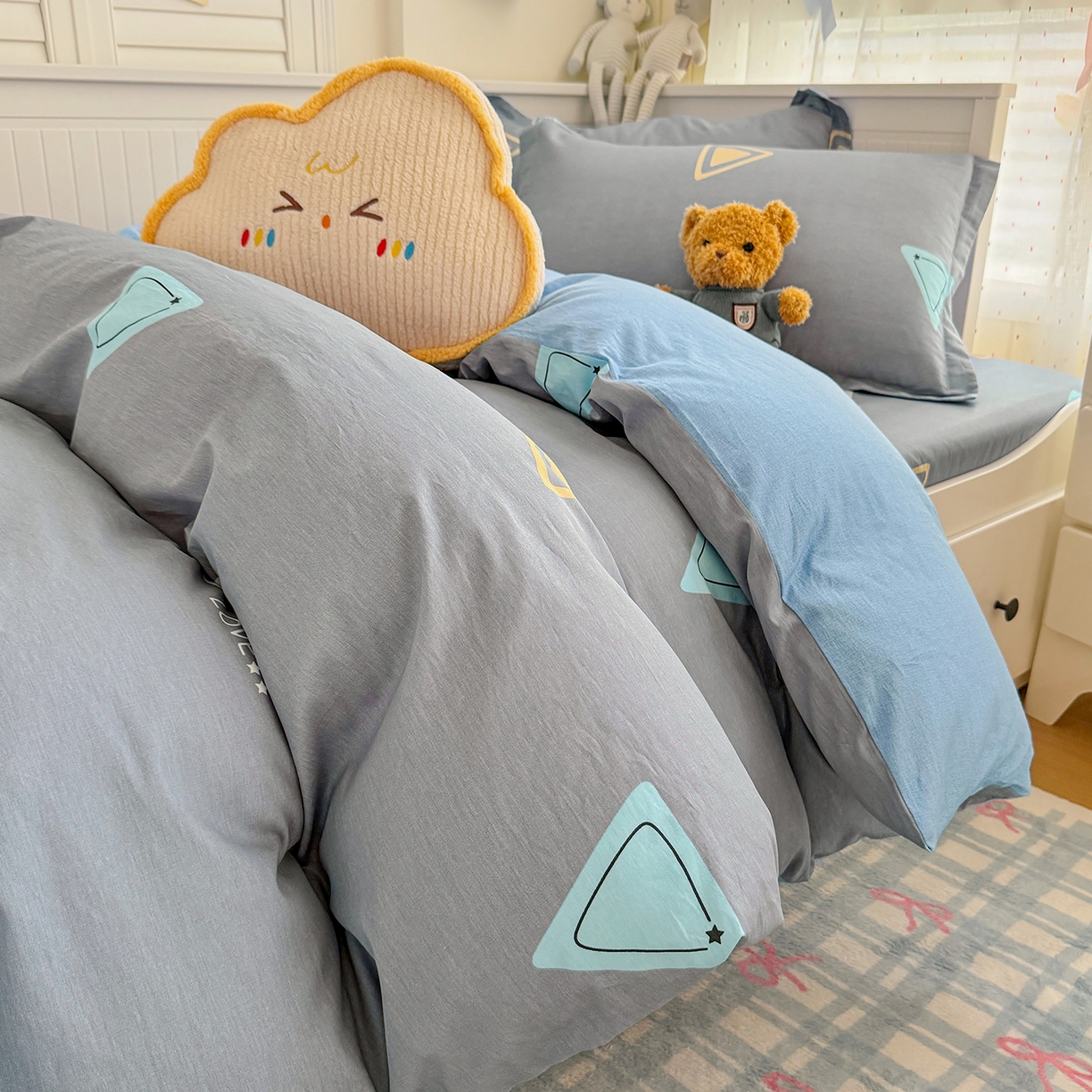 91家纺网 家纺一手货源 找家纺 尚帛 2026新款全棉品质喷气印花爆款四件套 多规格套件 单品系列-四件套学生款 吉米