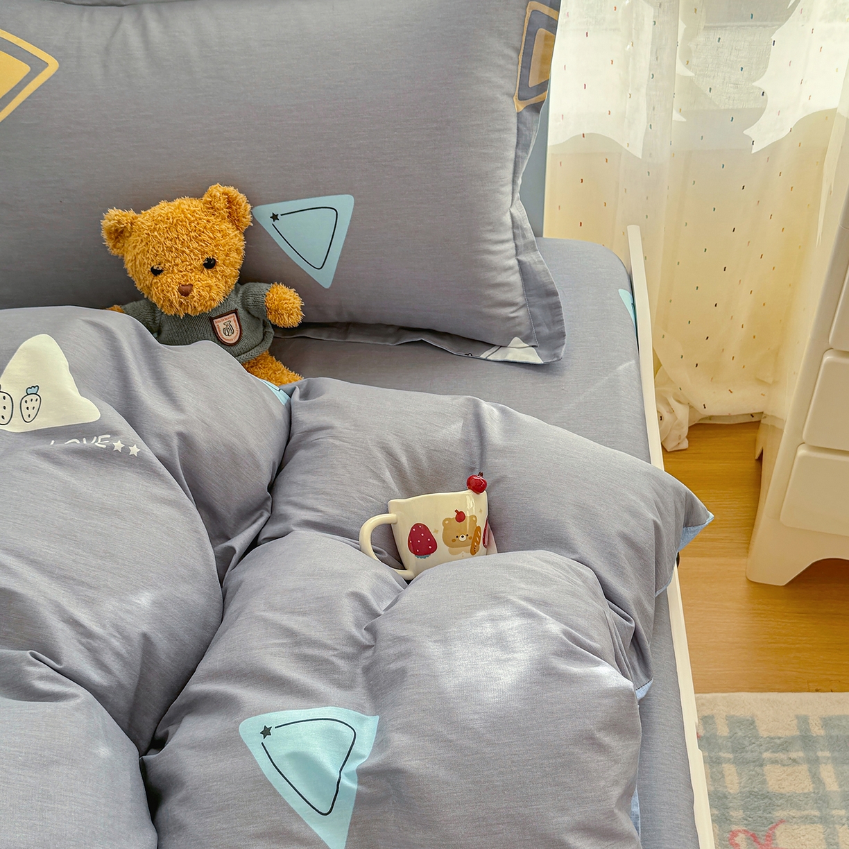 91家纺网 家纺一手货源 找家纺 尚帛 2026新款全棉品质喷气印花爆款四件套 多规格套件 单品系列-四件套学生款 吉米