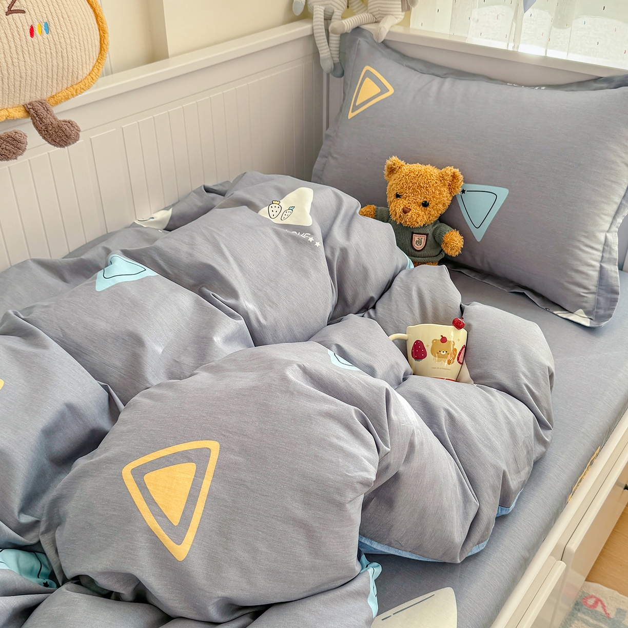 91家纺网 家纺一手货源 找家纺 尚帛 2026新款全棉品质喷气印花爆款四件套 多规格套件 单品系列-四件套学生款 吉米