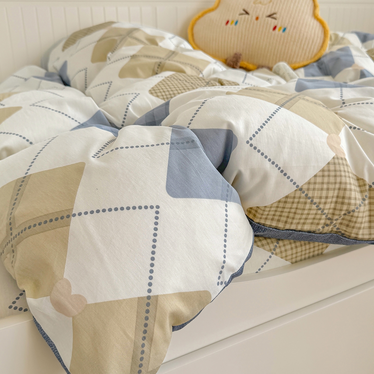 91家纺网 家纺一手货源 找家纺 尚帛 2026新款全棉品质喷气印花爆款四件套 多规格套件 单品系列-四件套学生款 佳丽斯