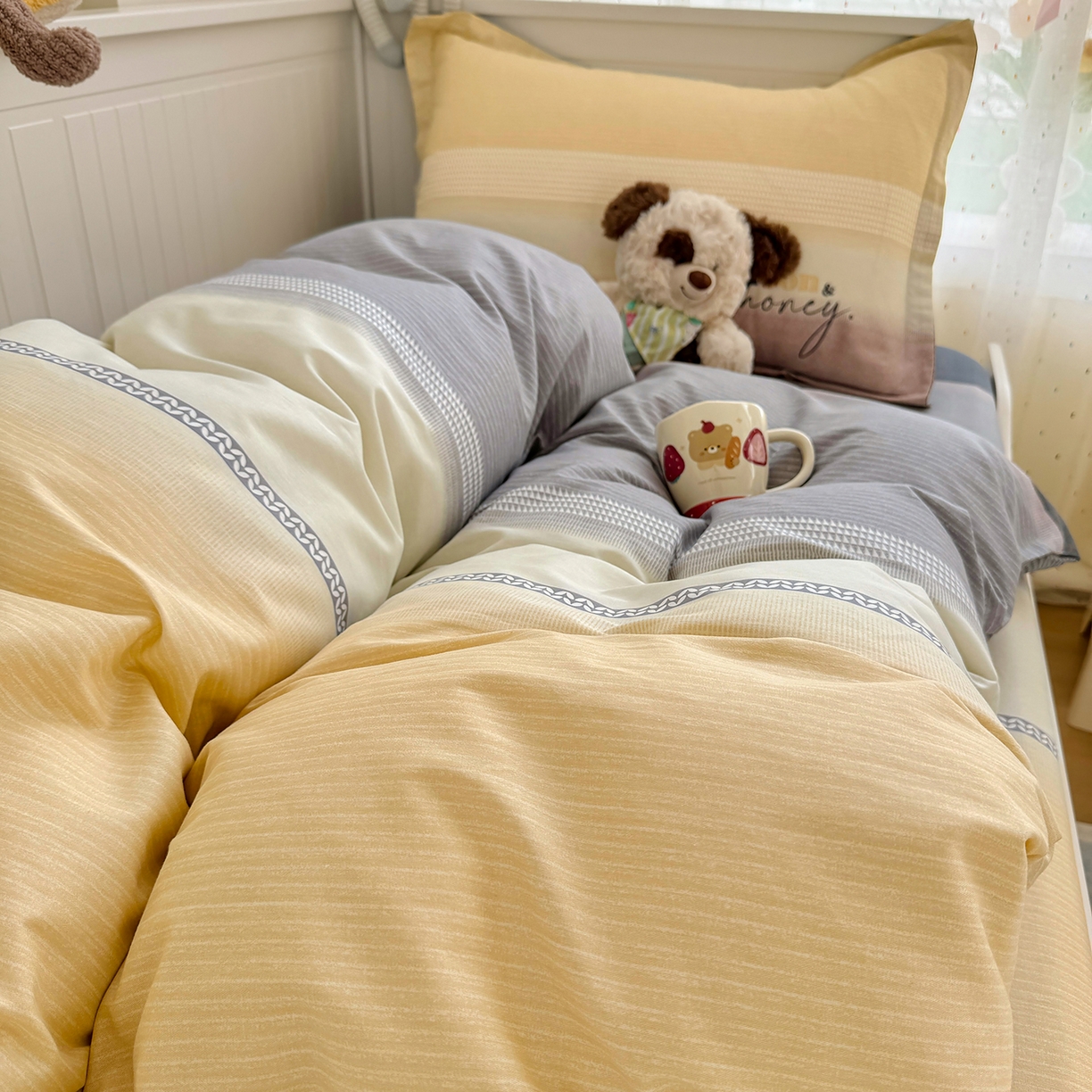 91家纺网 家纺一手货源 找家纺 尚帛 2026新款全棉品质喷气印花爆款四件套 多规格套件 单品系列-四件套学生款 协奏曲-红