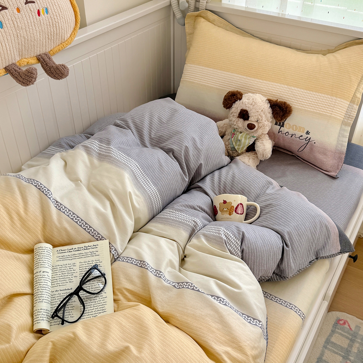 91家纺网 家纺一手货源 找家纺 尚帛 2026新款全棉品质喷气印花爆款四件套 多规格套件 单品系列-四件套学生款 协奏曲-红