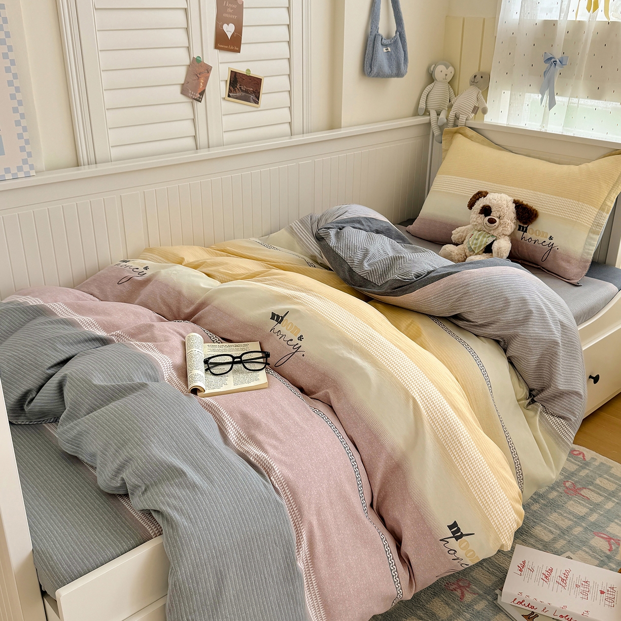 91家纺网 家纺一手货源 找家纺 尚帛 2026新款全棉品质喷气印花爆款四件套 多规格套件 单品系列-四件套学生款 协奏曲-红