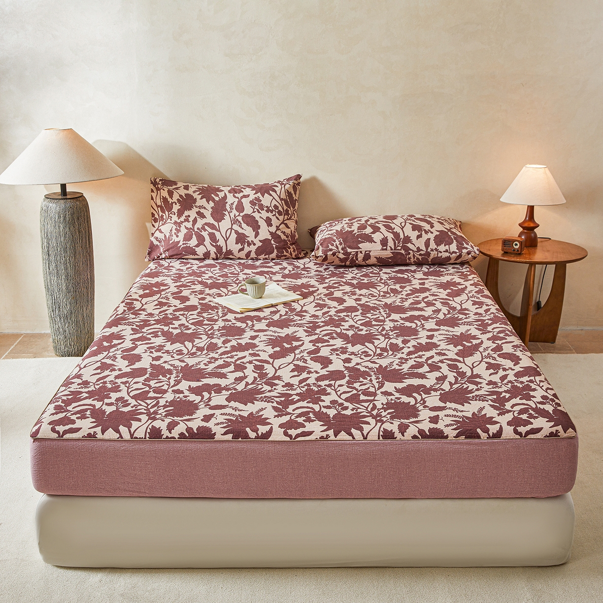 91家纺网 家纺一手货源 找家纺 笠裙家纺 2026新款云感水洗棉印花单床笠床笠单件 扶桑花-红