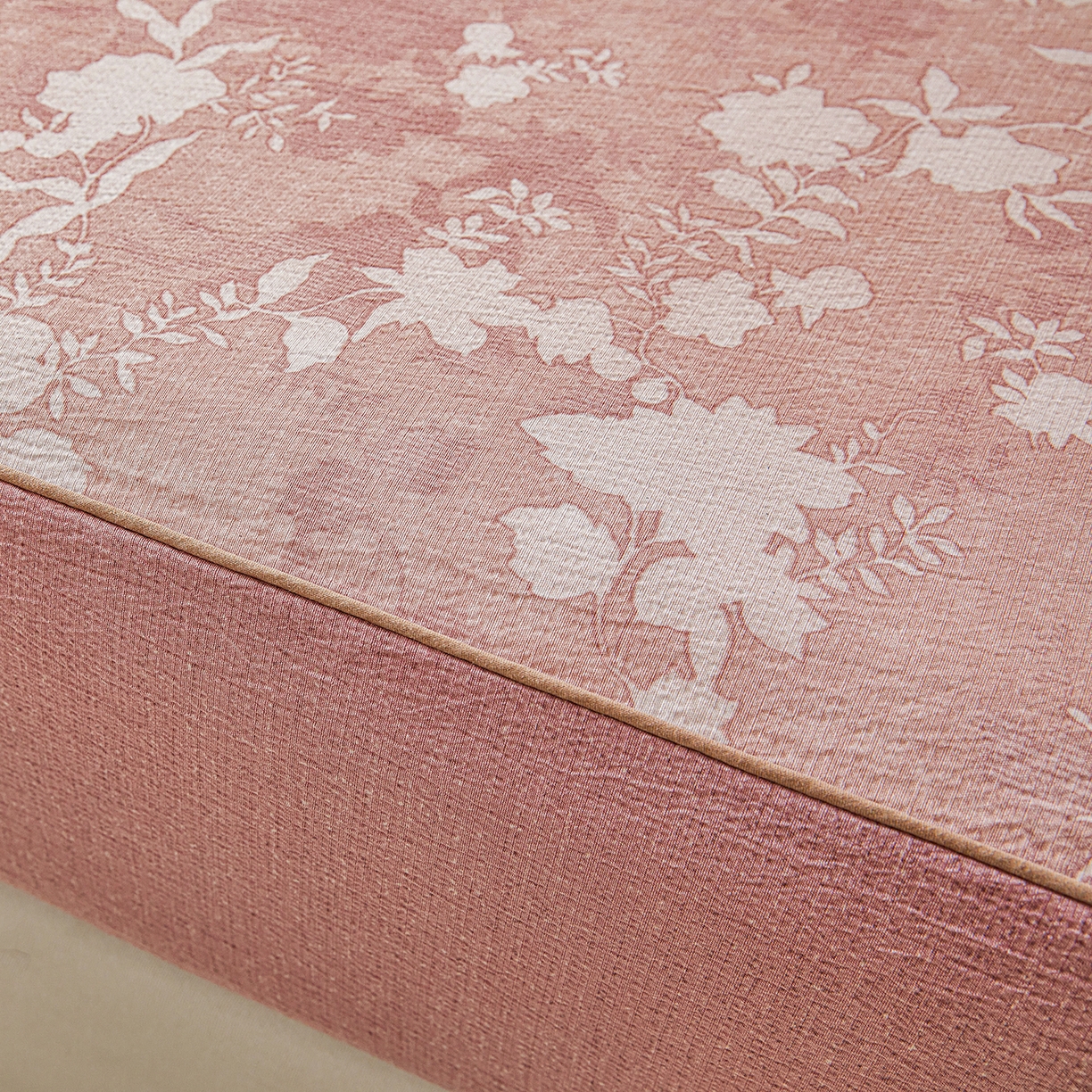 91家纺网 家纺一手货源 找家纺 笠裙家纺 2026新款云感水洗棉印花单床笠床笠单件 浮绘花影