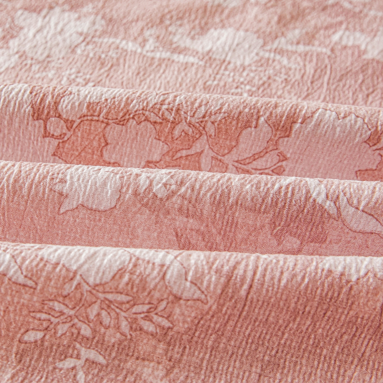 91家纺网 家纺一手货源 找家纺 笠裙家纺 2026新款云感水洗棉印花单床笠床笠单件 浮绘花影