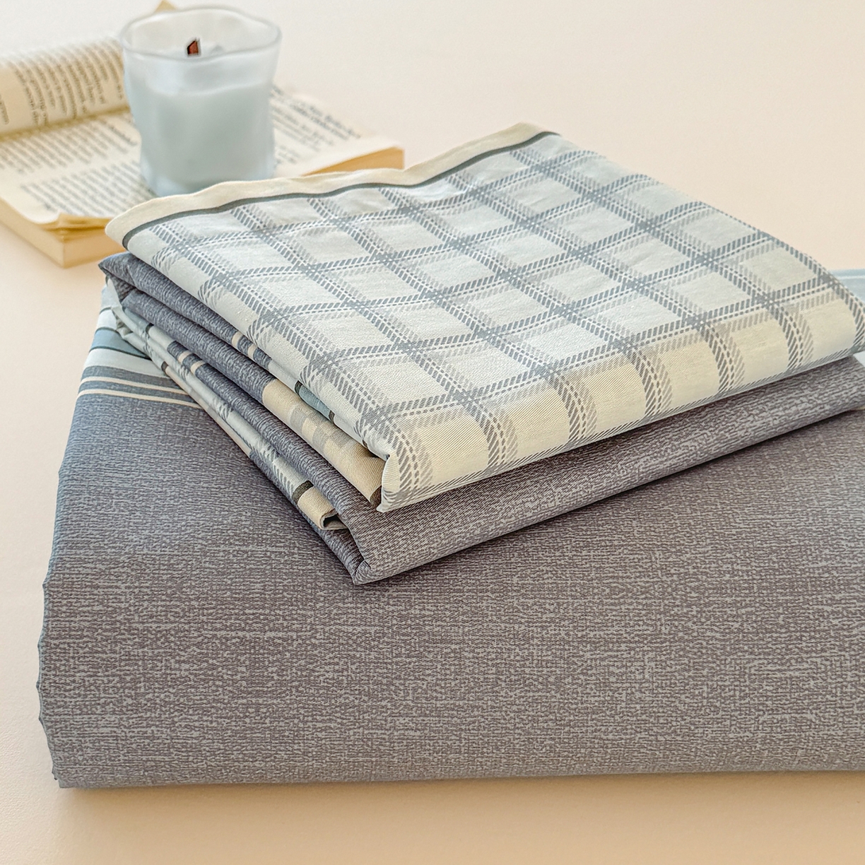 91家纺网 家纺一手货源 找家纺 尚帛 2026新款全棉品质喷气印花爆款四件套 多规格套件 单品系列-单枕套 爱之艺术-灰