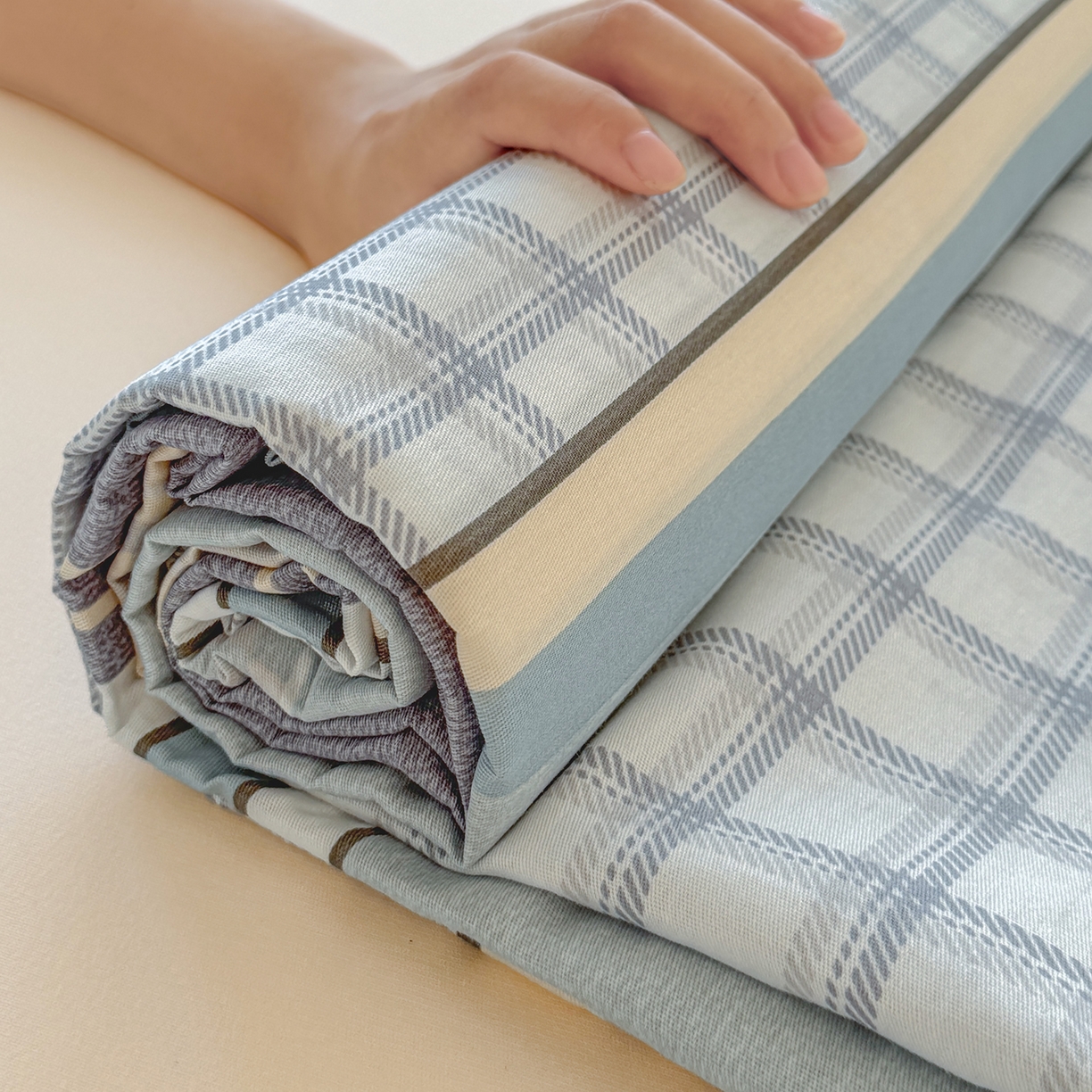 91家纺网 家纺一手货源 找家纺 尚帛 2026新款全棉品质喷气印花爆款四件套 多规格套件 单品系列-单枕套 爱之艺术-灰