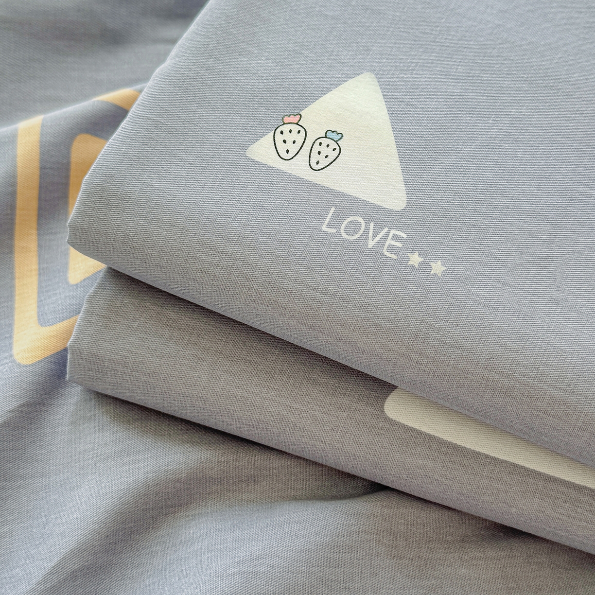 91家纺网 家纺一手货源 找家纺 尚帛 2026新款全棉品质喷气印花爆款四件套 多规格套件 单品系列-单枕套 吉米