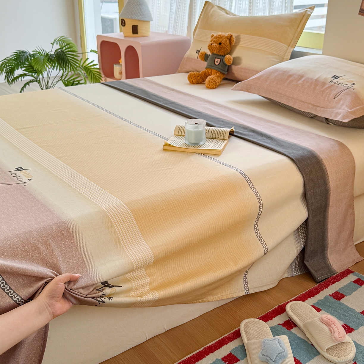 91家纺网 家纺一手货源 找家纺 尚帛 2026新款全棉品质喷气印花爆款四件套 多规格套件 单品系列-单枕套 协奏曲-红