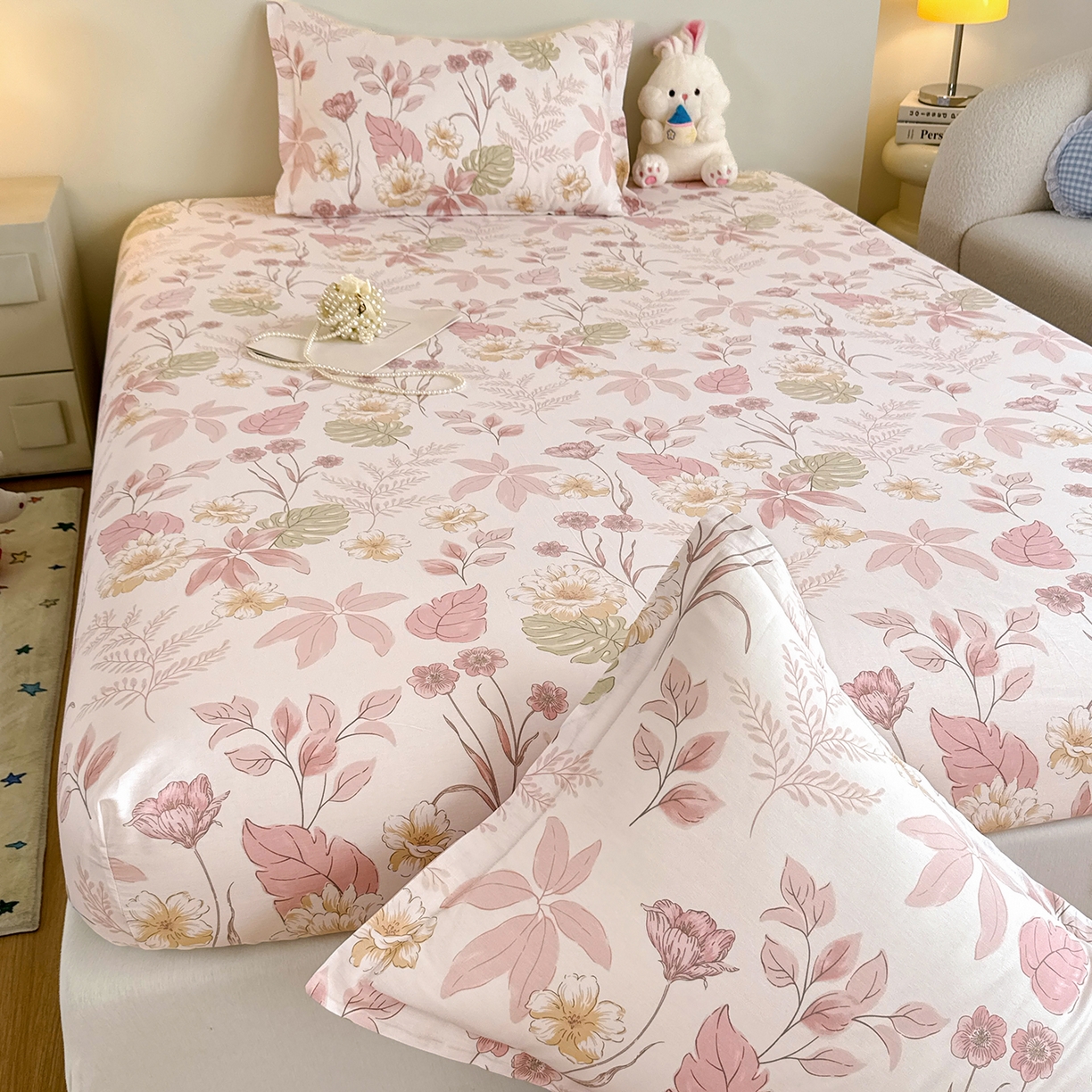 91家纺网 家纺一手货源 找家纺 尚帛 2026新款全棉品质喷气印花爆款四件套 多规格套件 单品系列-单床笠 叶柔粉