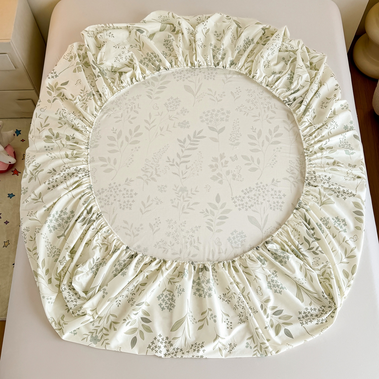 91家纺网 家纺一手货源 找家纺 尚帛 2026新款全棉品质喷气印花爆款四件套 多规格套件 单品系列-单床笠 叶之恋