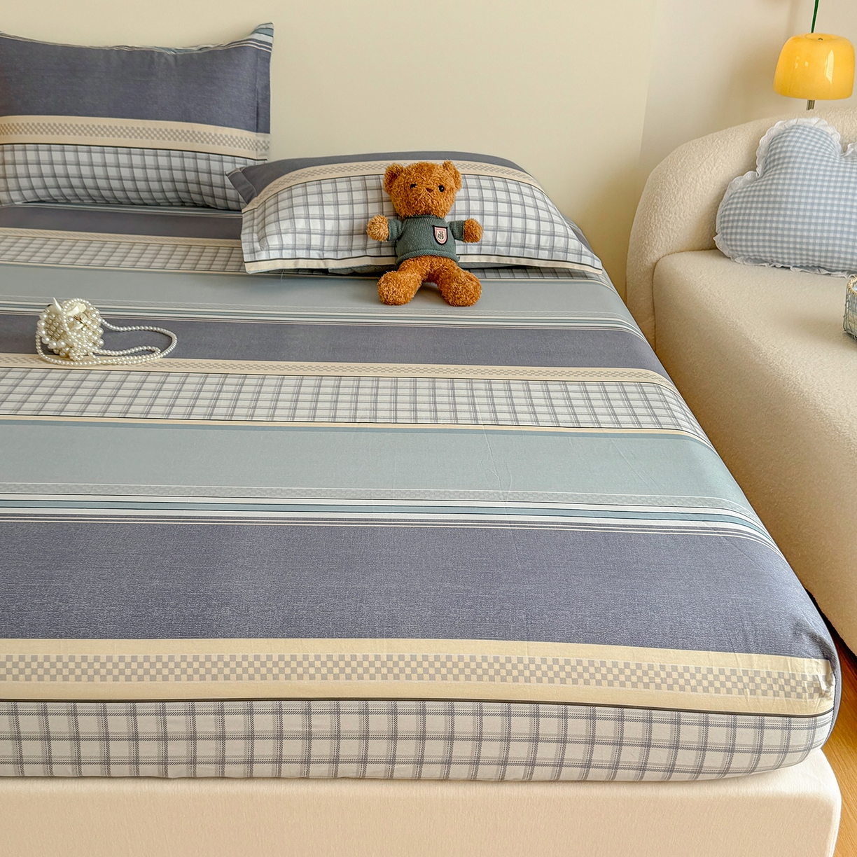 91家纺网 家纺一手货源 找家纺 尚帛 2026新款全棉品质喷气印花爆款四件套 多规格套件 单品系列-单床笠 爱之艺术-灰