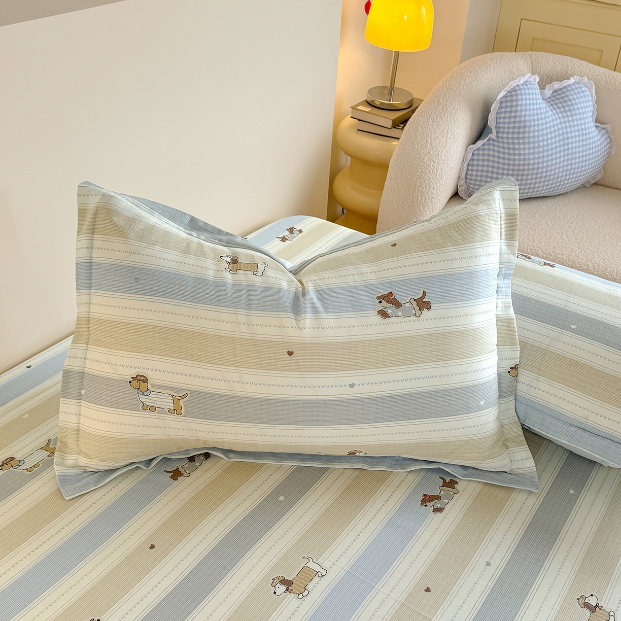 91家纺网 家纺一手货源 找家纺 尚帛 2026新款全棉品质喷气印花爆款四件套 多规格套件 单品系列-单床笠 奔跑小狗