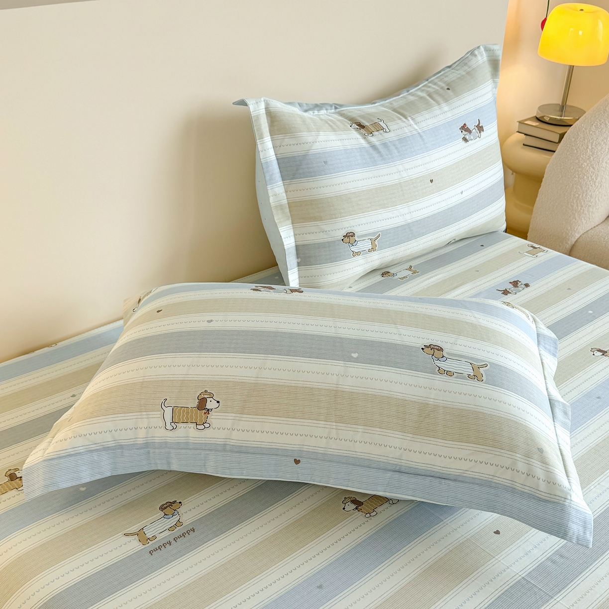 91家纺网 家纺一手货源 找家纺 尚帛 2026新款全棉品质喷气印花爆款四件套 多规格套件 单品系列-单床笠 奔跑小狗