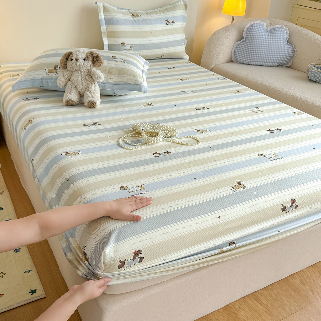 91家纺网 家纺一手货源 找家纺 尚帛 2026新款全棉品质喷气印花爆款四件套 多规格套件 单品系列-单床笠 奔跑小狗