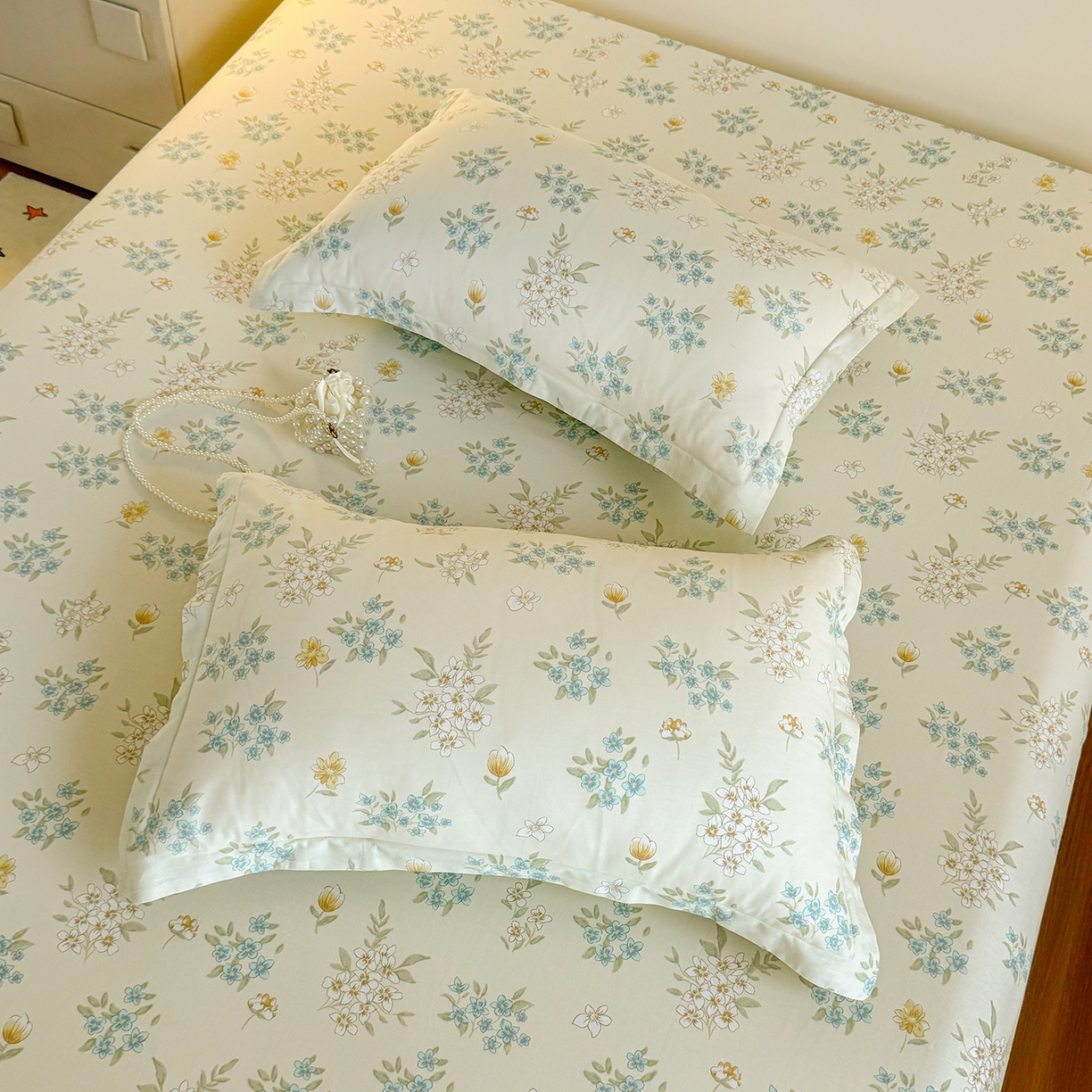 91家纺网 家纺一手货源 找家纺 尚帛 2026新款全棉品质喷气印花爆款四件套 多规格套件 单品系列-单床笠 春漫庭