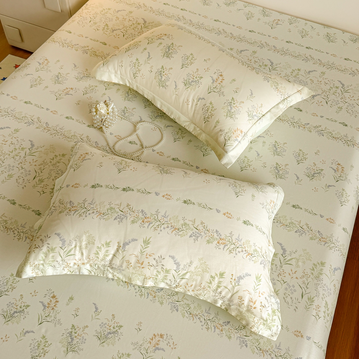 91家纺网 家纺一手货源 找家纺 尚帛 2026新款全棉品质喷气印花爆款四件套 多规格套件 单品系列-单床笠 丛草集