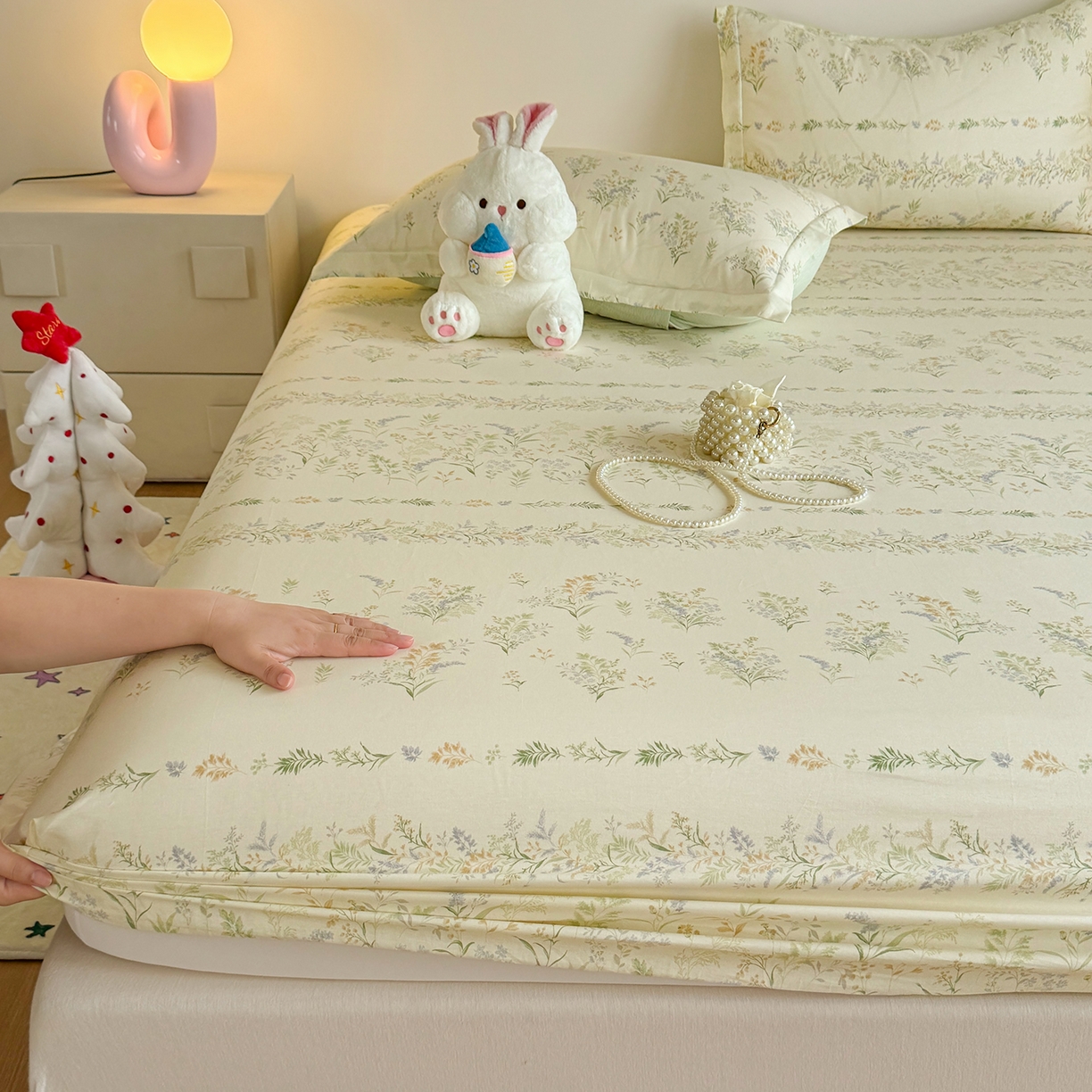 91家纺网 家纺一手货源 找家纺 尚帛 2026新款全棉品质喷气印花爆款四件套 多规格套件 单品系列-单床笠 丛草集