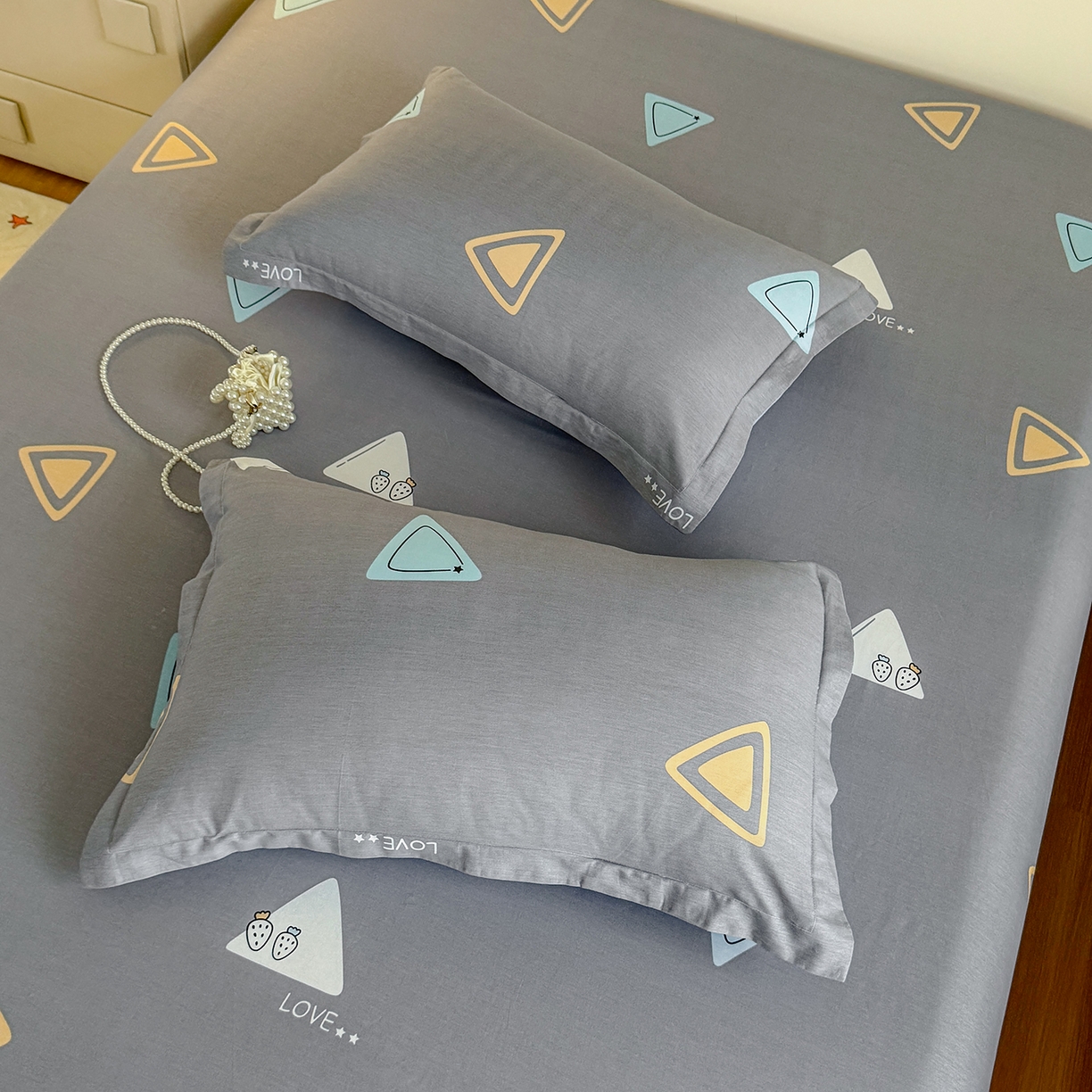 91家纺网 家纺一手货源 找家纺 尚帛 2026新款全棉品质喷气印花爆款四件套 多规格套件 单品系列-单床笠 吉米