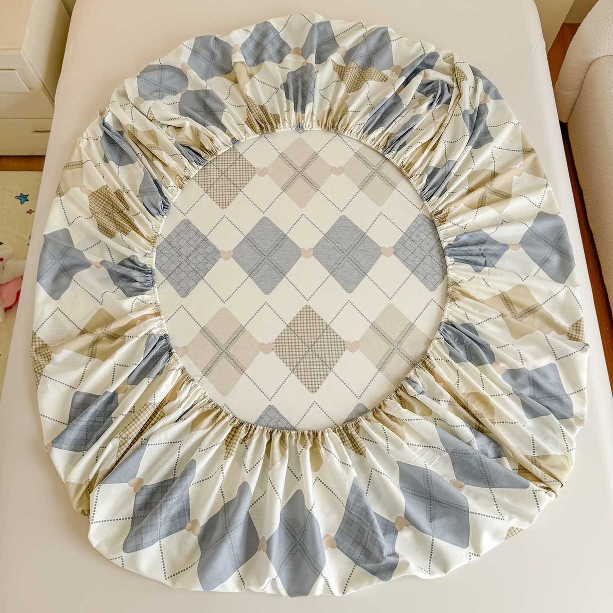 91家纺网 家纺一手货源 找家纺 尚帛 2026新款全棉品质喷气印花爆款四件套 多规格套件 单品系列-单床笠 佳丽斯