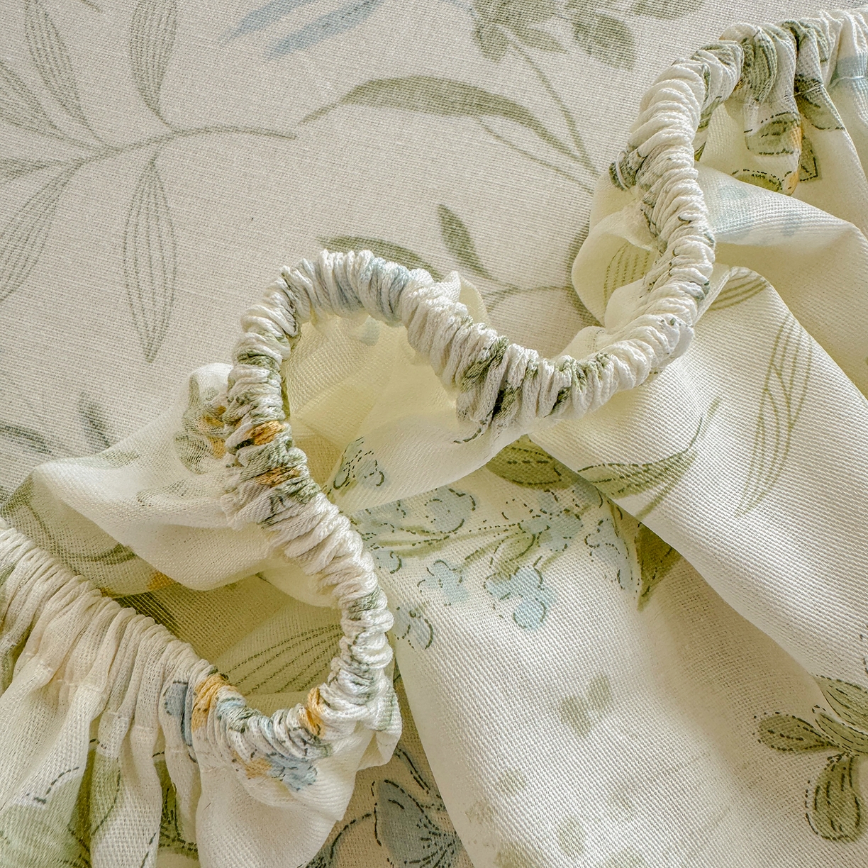 91家纺网 家纺一手货源 找家纺 尚帛 2026新款全棉品质喷气印花爆款四件套 多规格套件 单品系列-单床笠 浅草繁花