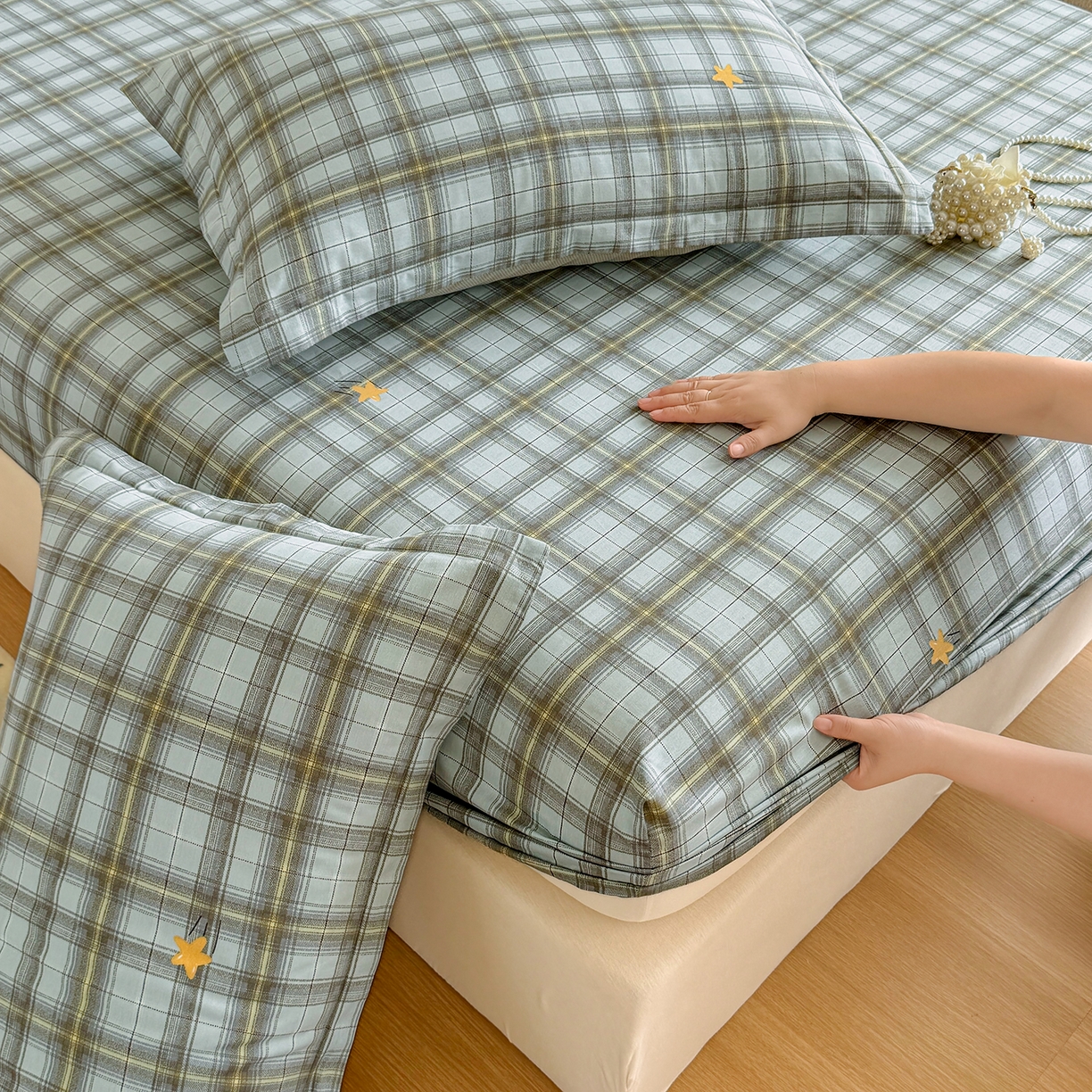 91家纺网 家纺一手货源 找家纺 尚帛 2026新款全棉品质喷气印花爆款四件套 多规格套件 单品系列-单床笠 闪耀的星