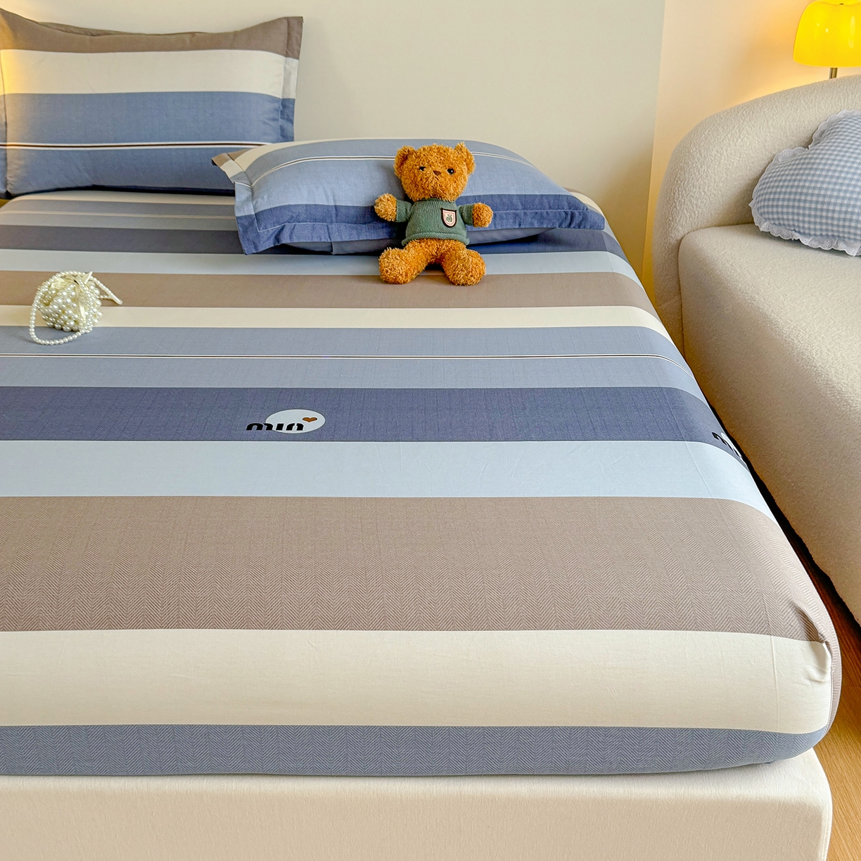 91家纺网 家纺一手货源 找家纺 尚帛 2026新款全棉品质喷气印花爆款四件套 多规格套件 单品系列-单床笠 时尚慕斯